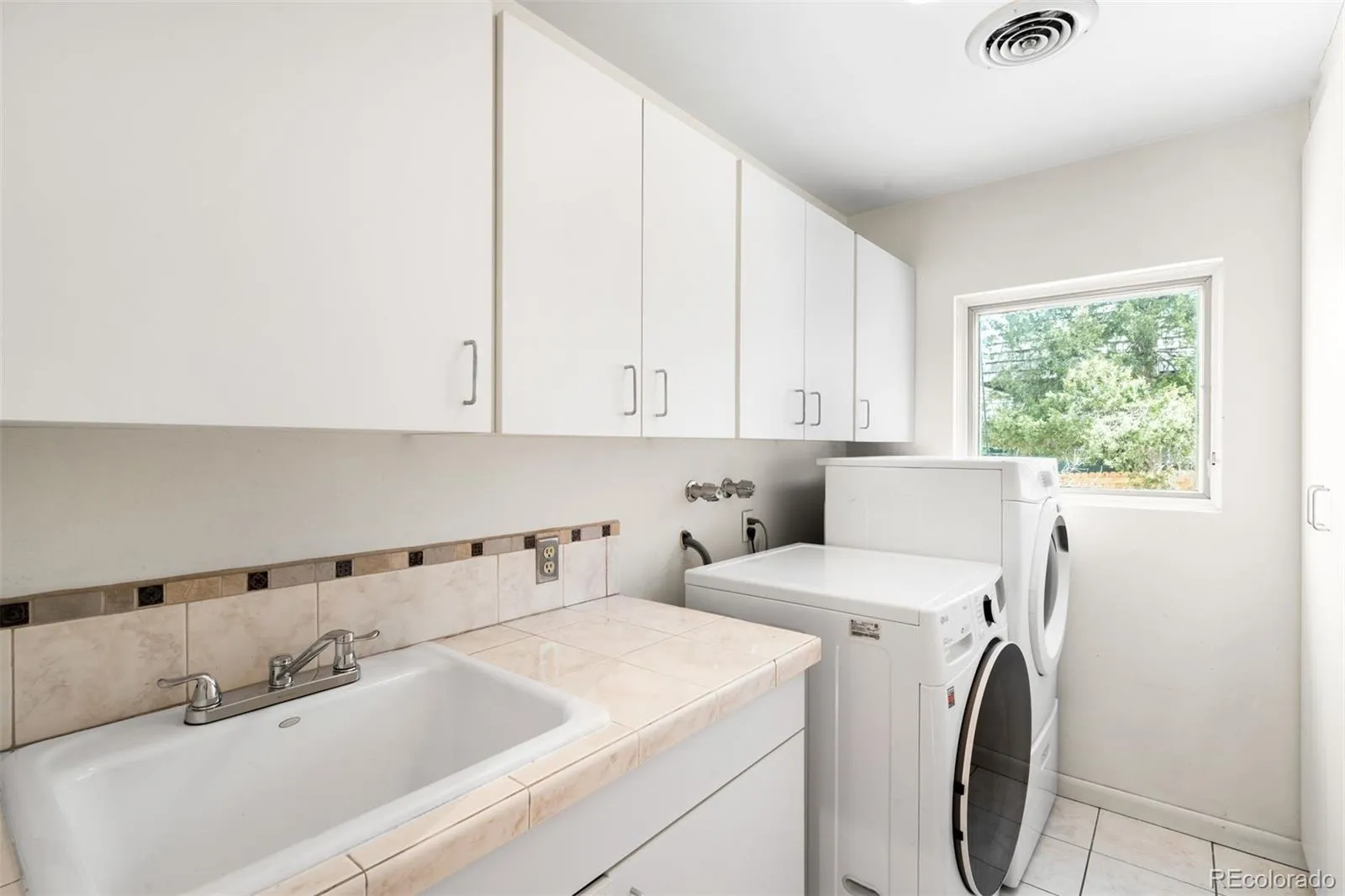 04102026152533 1600 31