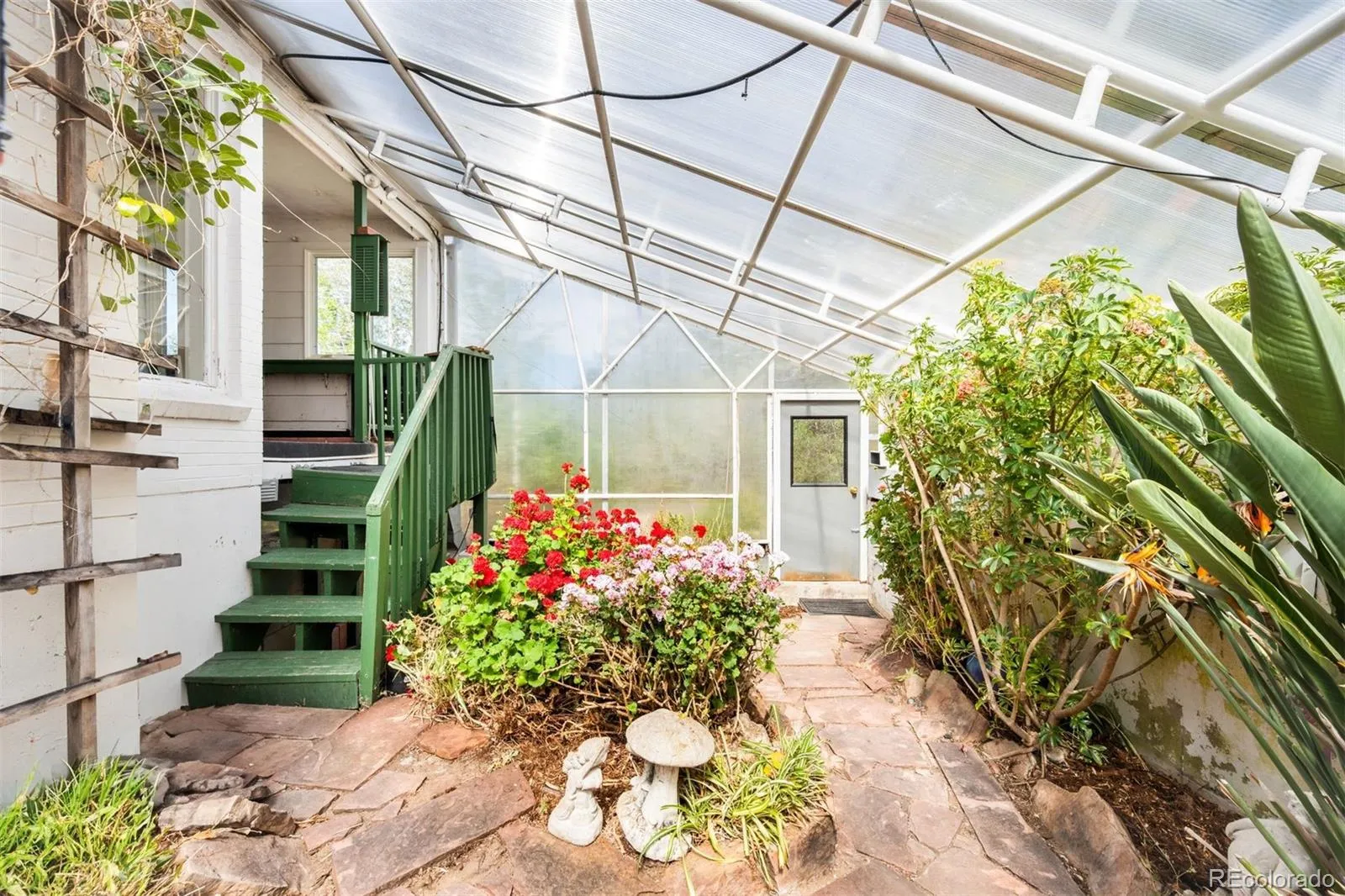 04102026152533 1600 36