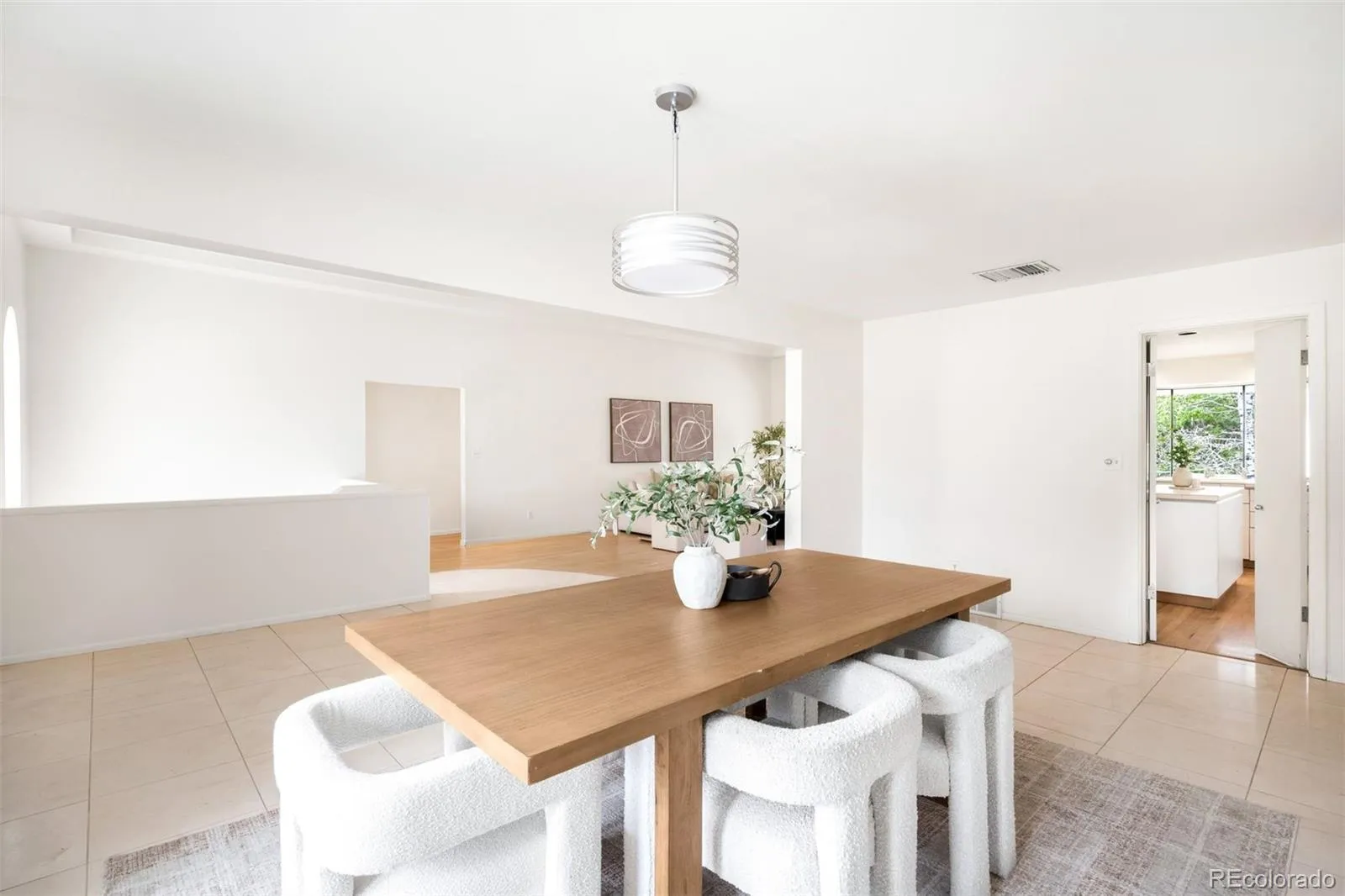 04102026152533 1600 9