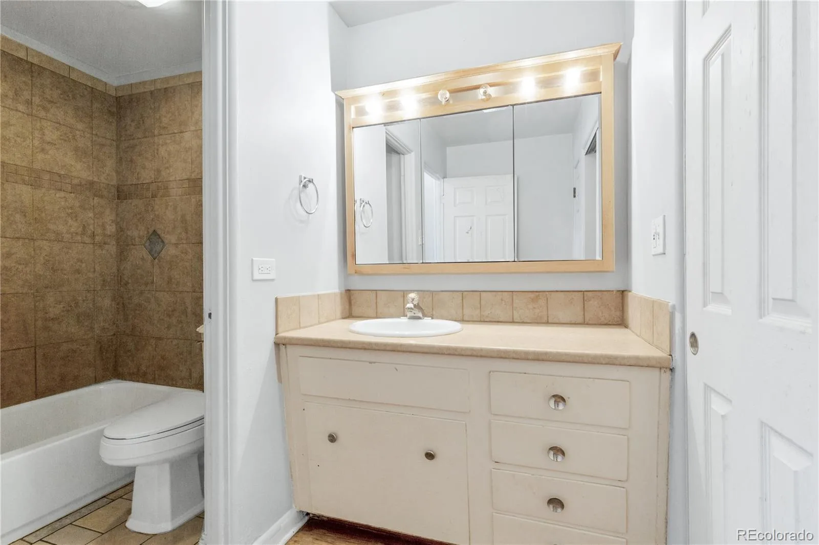1524 Jasmine Street Denver CO 80220 | MLS #REC6450179 08282026185927 1600 25