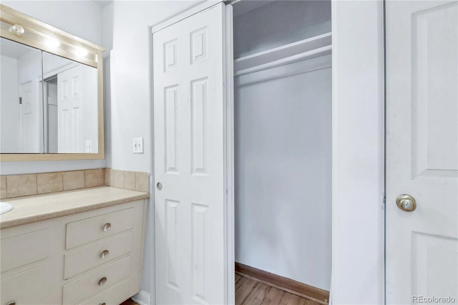 1524 Jasmine Street Denver CO 80220 | MLS #REC6450179 08282026185927 1600 27