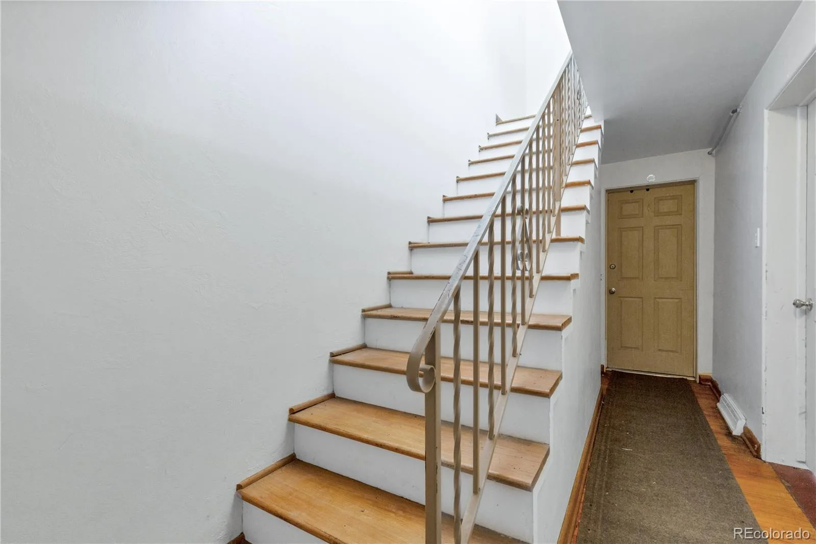 1524 Jasmine Street Denver CO 80220 | MLS #REC6450179 08282026185927 1600 33