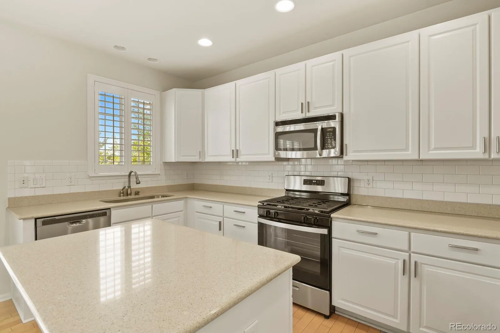 2887 Night Song Way Castle Rock CO 80109 | MLS #REC6451218 07172026020333 1600 16