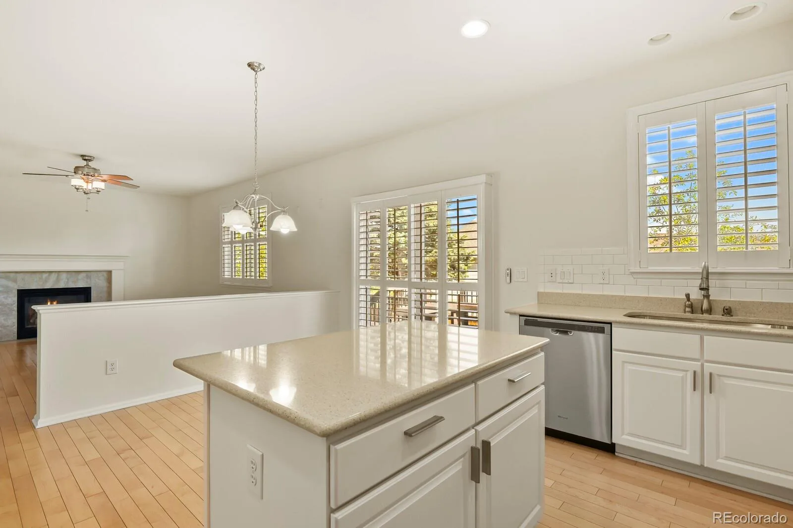 2887 Night Song Way Castle Rock CO 80109 | MLS #REC6451218 07172026020333 1600 18
