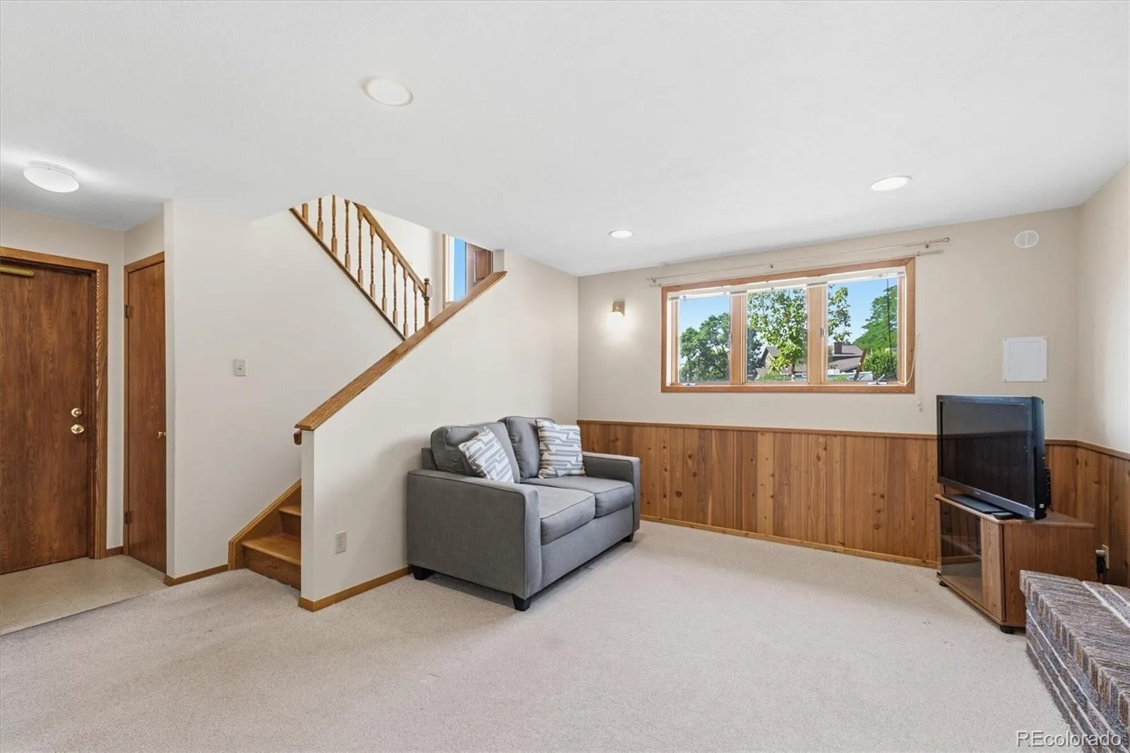 11707 W Jewell Drive Lakewood CO 80228 MLS #REC6452499 07092026182400 1600 21
