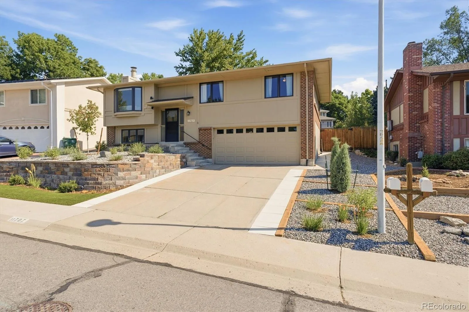 11707 W Jewell Drive Lakewood CO 80228 MLS #REC6452499 07092026182400 1600 5