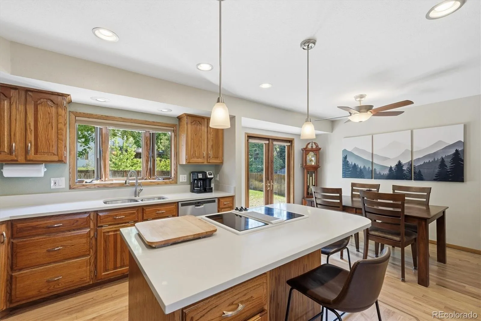 11707 W Jewell Drive Lakewood CO 80228 MLS #REC6452499 07092026182400 1600 7