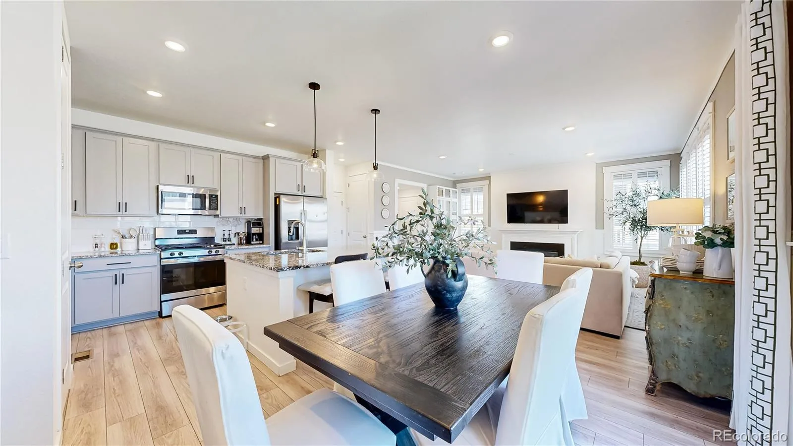 17928 Galapagos Street Broomfield CO 80023 | MLS #REC6454996 07272026162803 1600 10