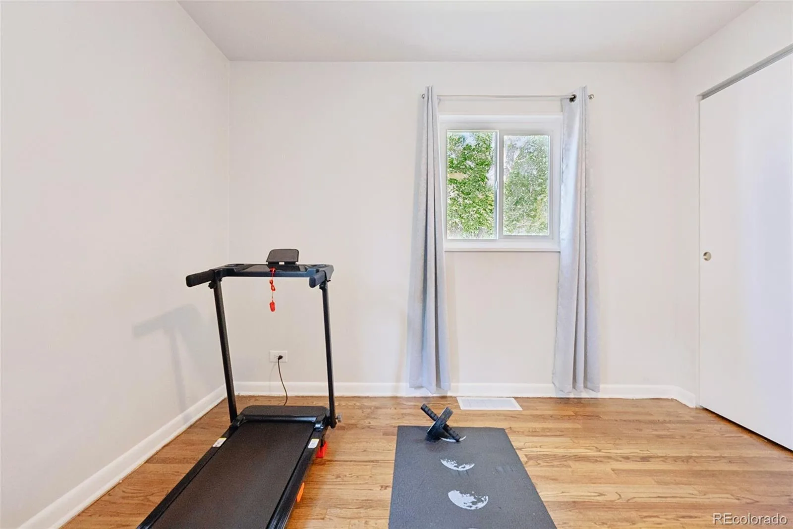 1251 S Seneca Way Denver CO 80223 MLS #REC6456090 07092026004916 1600 22
