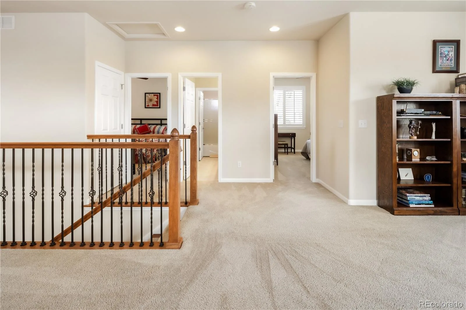 10358 Bluffmont Drive Lone Tree CO 80124 | MLS #REC6457807 08062026205202 1600 26
