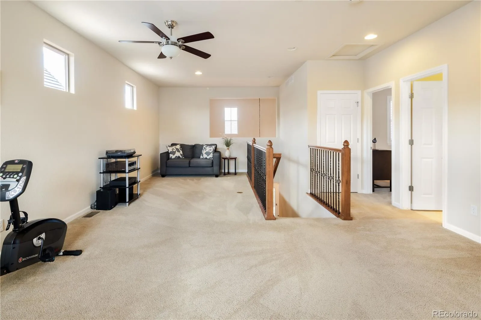 10358 Bluffmont Drive Lone Tree CO 80124 | MLS #REC6457807 08062026205202 1600 27