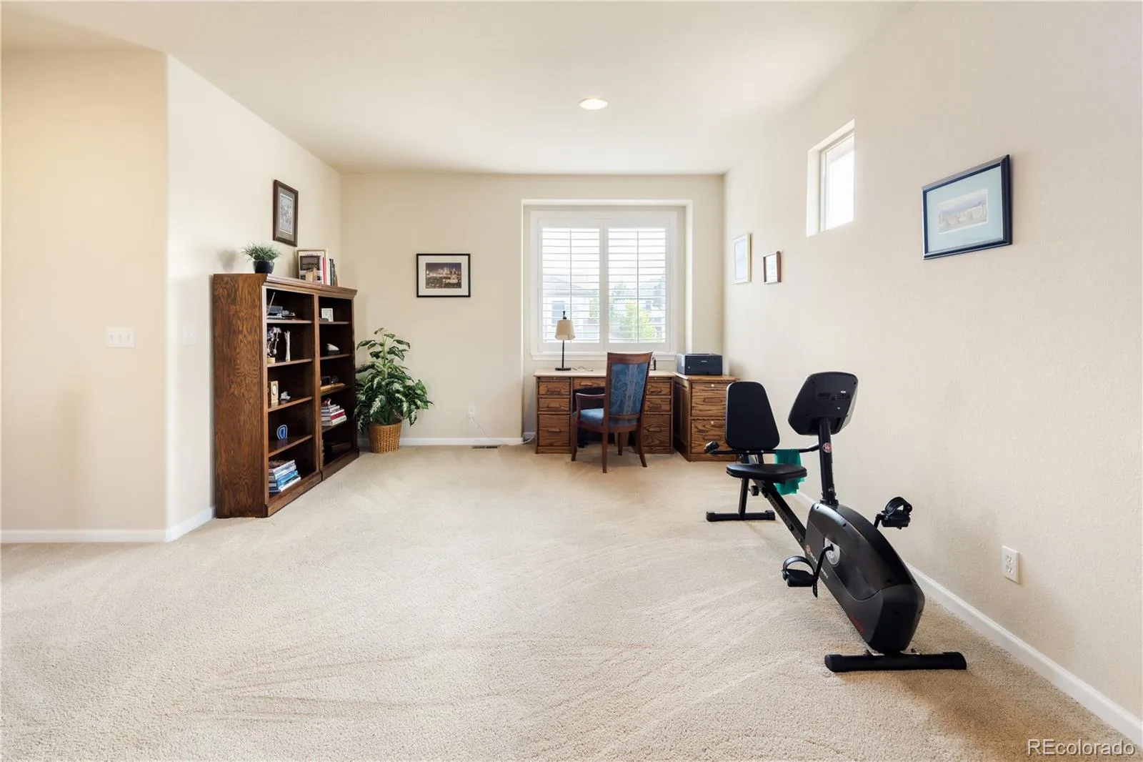 10358 Bluffmont Drive Lone Tree CO 80124 | MLS #REC6457807 08062026205202 1600 28