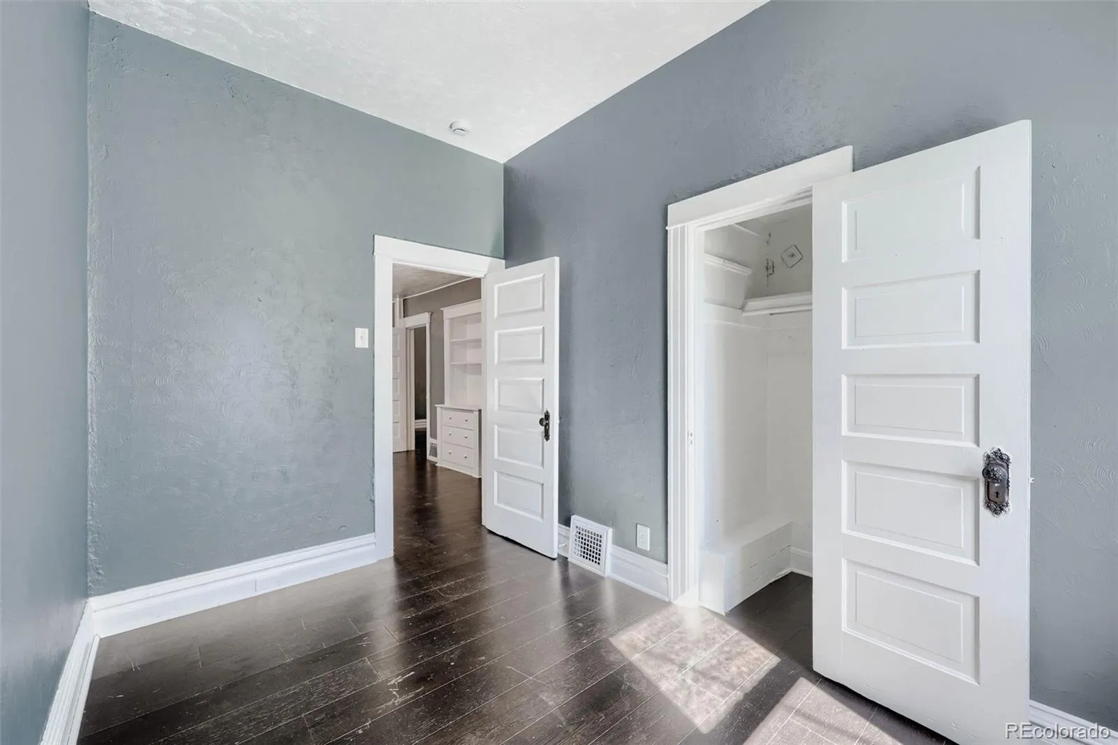 70 Fox Street Denver CO 80223 MLS #REC6459150 05142026235112 1600 18