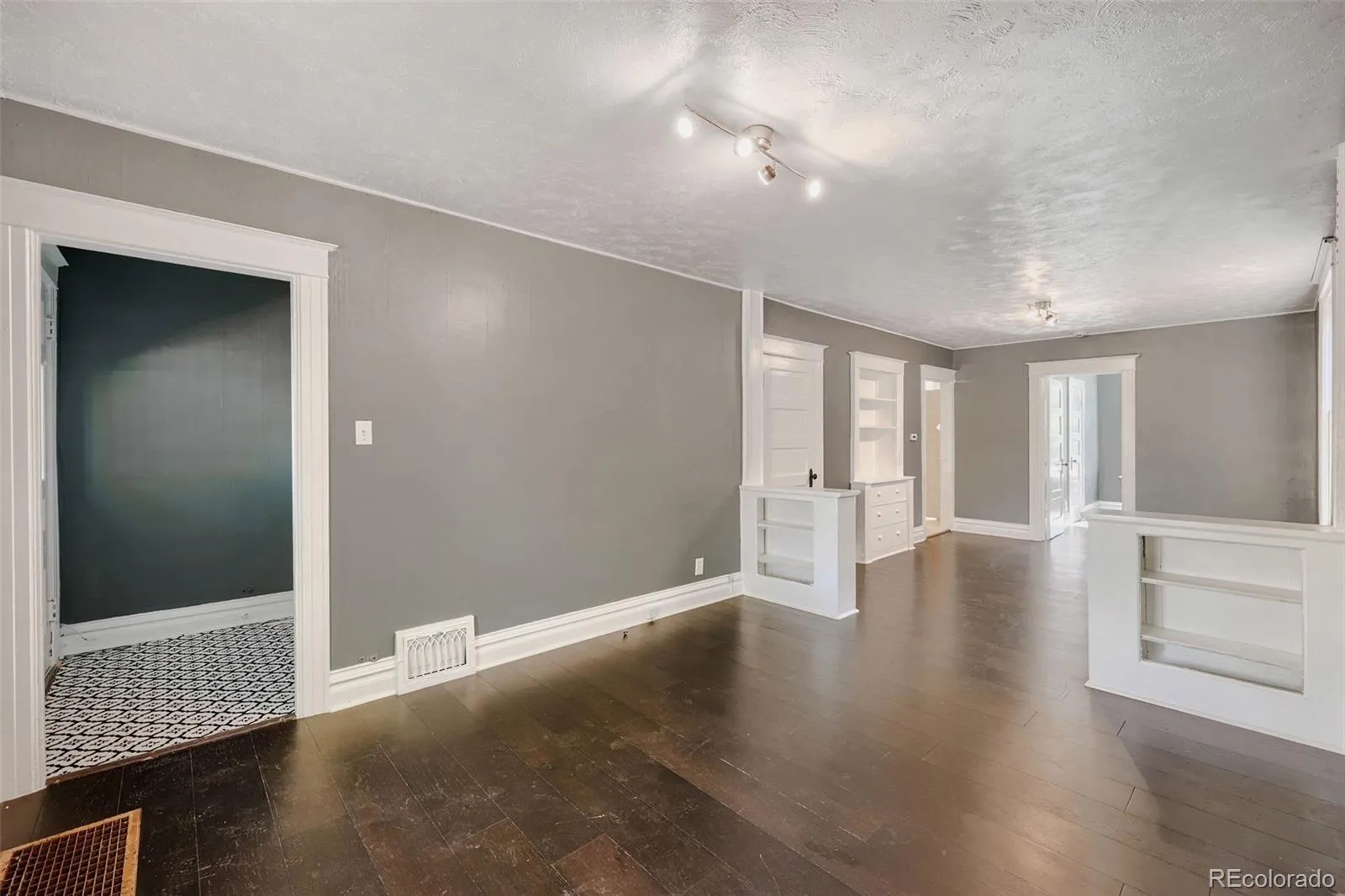 70 Fox Street Denver CO 80223 MLS #REC6459150 05142026235112 1600 5