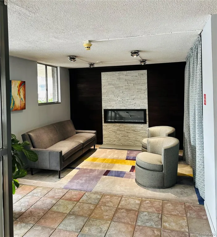 909 N Logan Street #6D Denver CO 80203 MLS #REC6459678 04282026163324 1024 18
