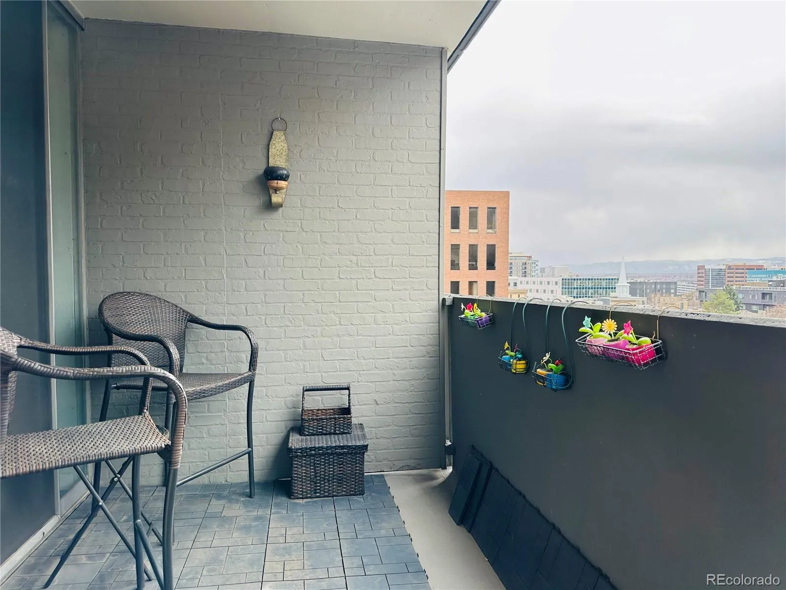 909 N Logan Street #6D Denver CO 80203 MLS #REC6459678 04282026163324 1600 8