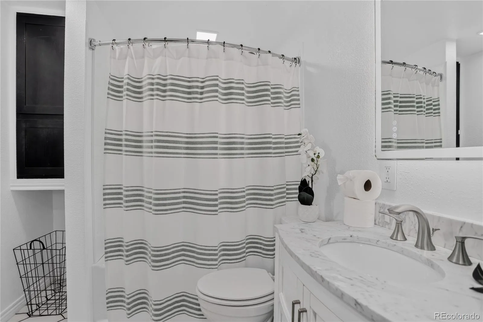 15304 E Idaho Place Aurora CO 80017 | MLS #REC6460139 10012026183224 1600 32