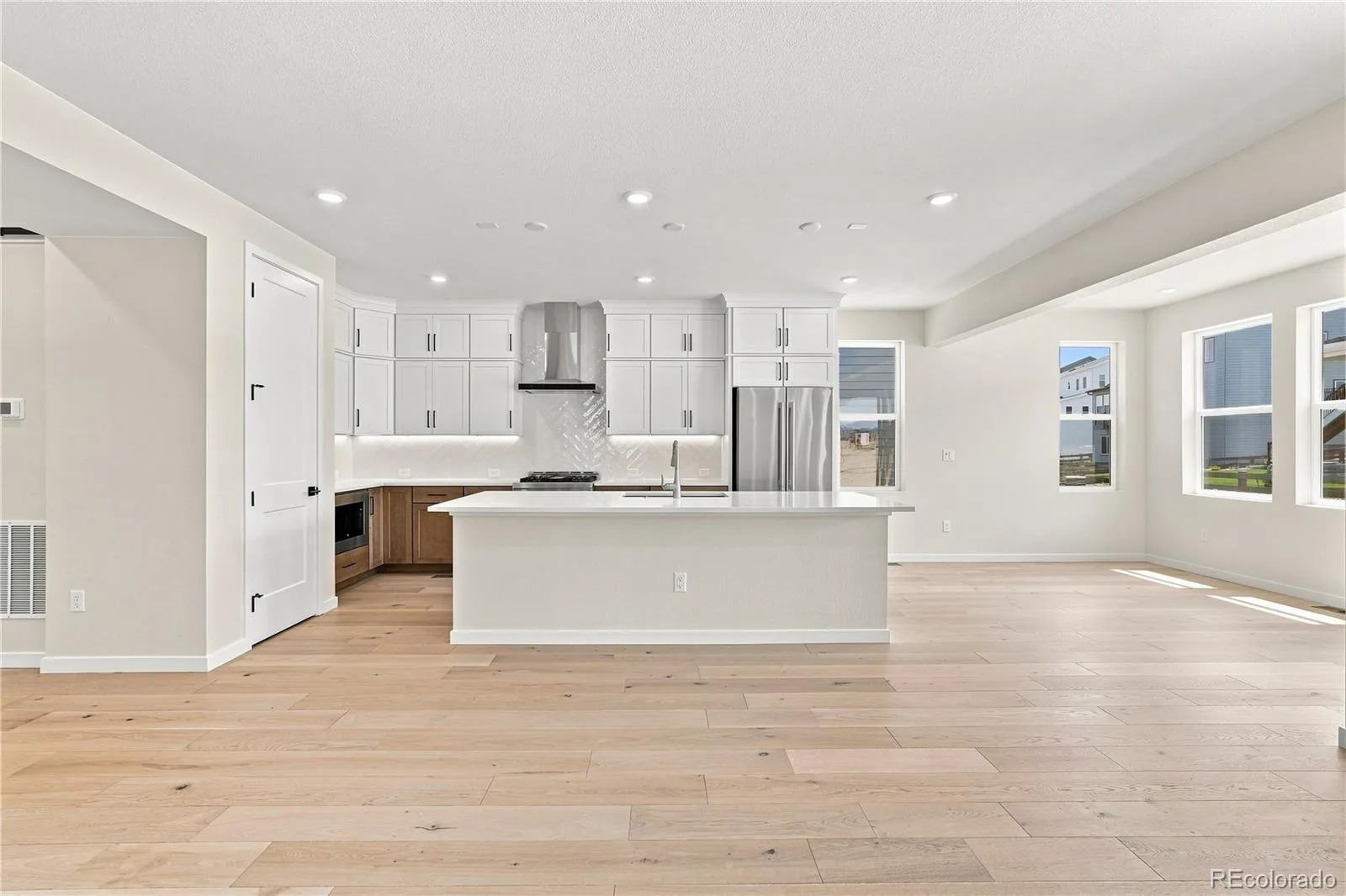 1240 Stillspring Lane Castle Pines CO 80108 | MLS #REC6460159 08242026153408 1600 19