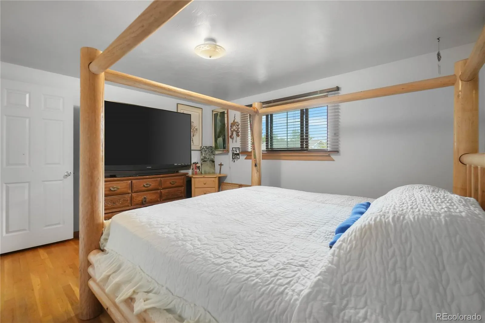 1337 Sharpe Place Longmont CO 80501 MLS #REC6463106 05232026095152 1600 21