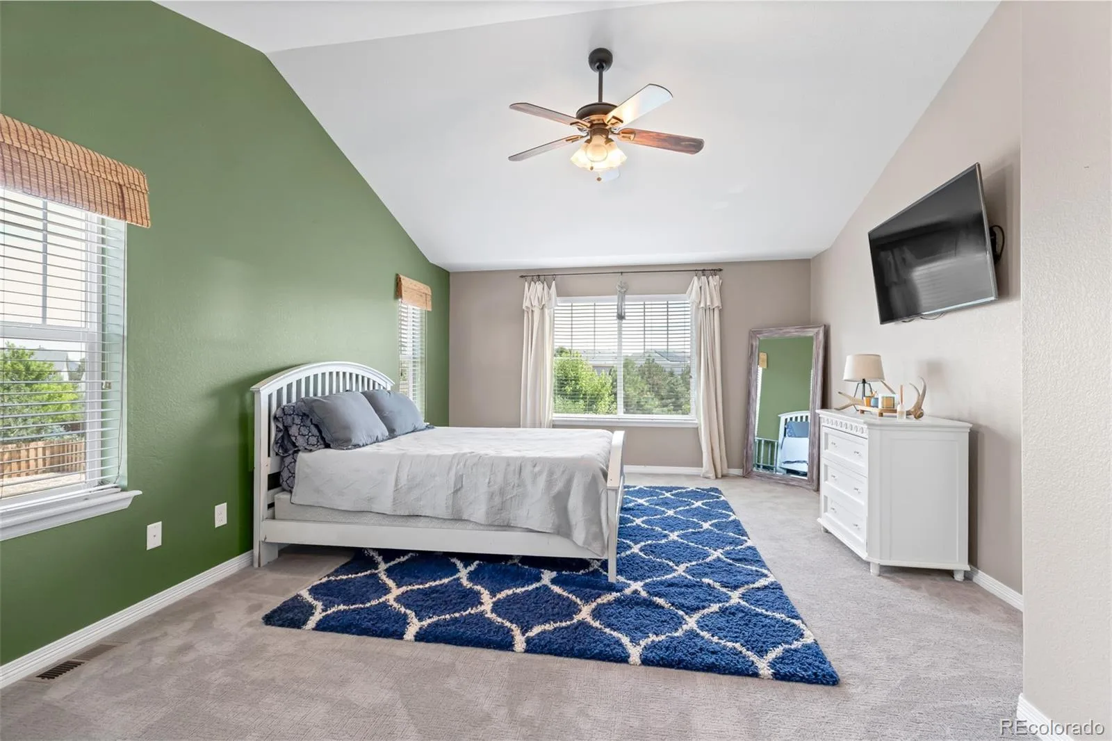 82 S Newbern Way Aurora CO 80018 | MLS #REC6464035 07242026182828 1600 10