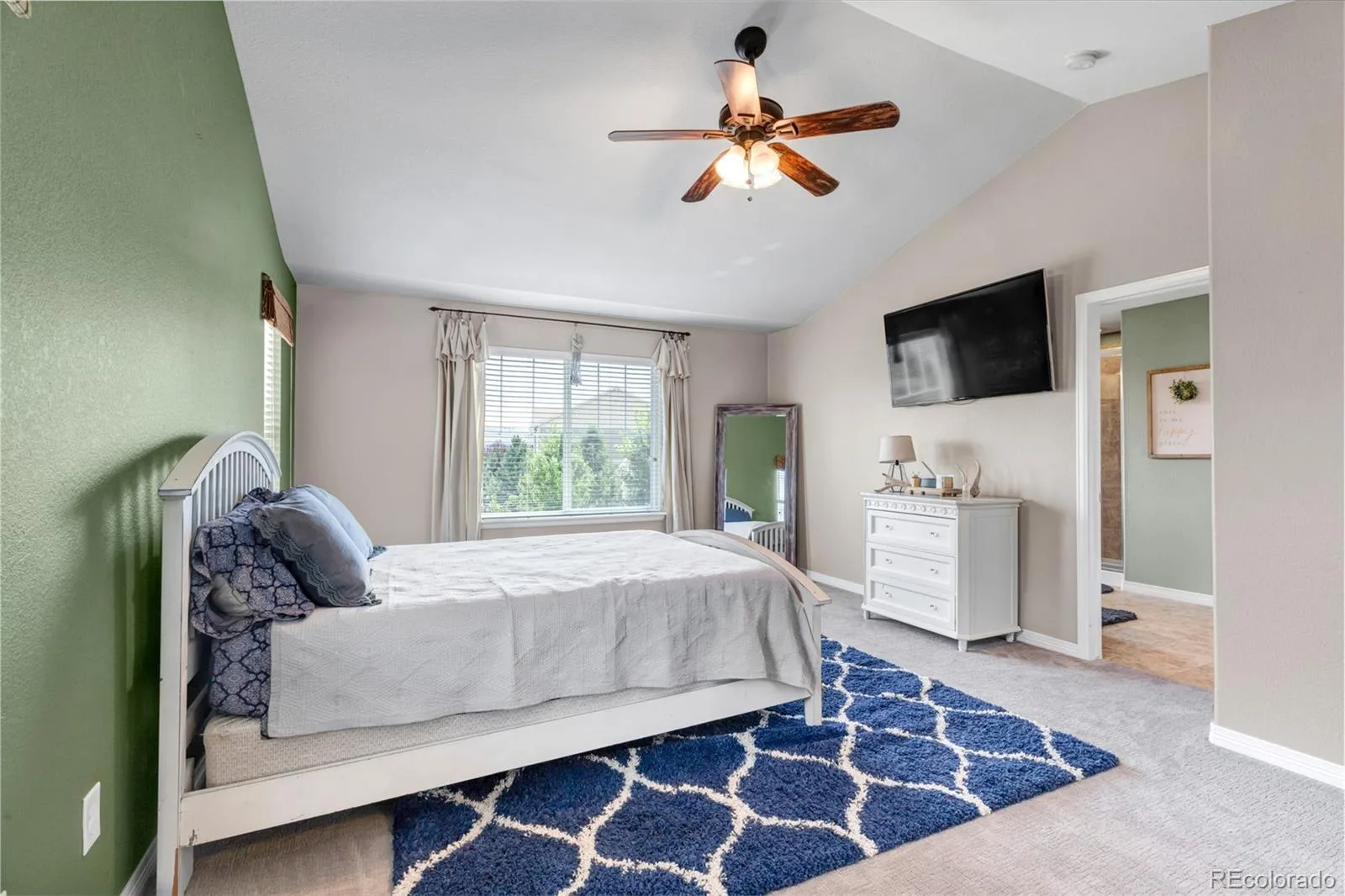 82 S Newbern Way Aurora CO 80018 | MLS #REC6464035 07242026182828 1600 11