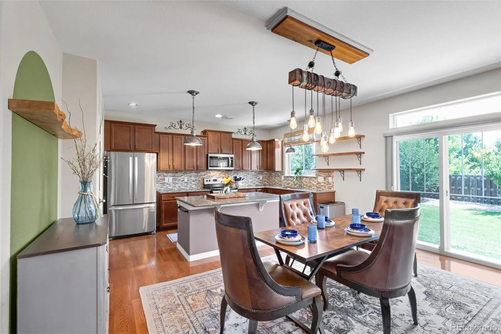 82 S Newbern Way Aurora CO 80018 | MLS #REC6464035 07242026182828 1600 21