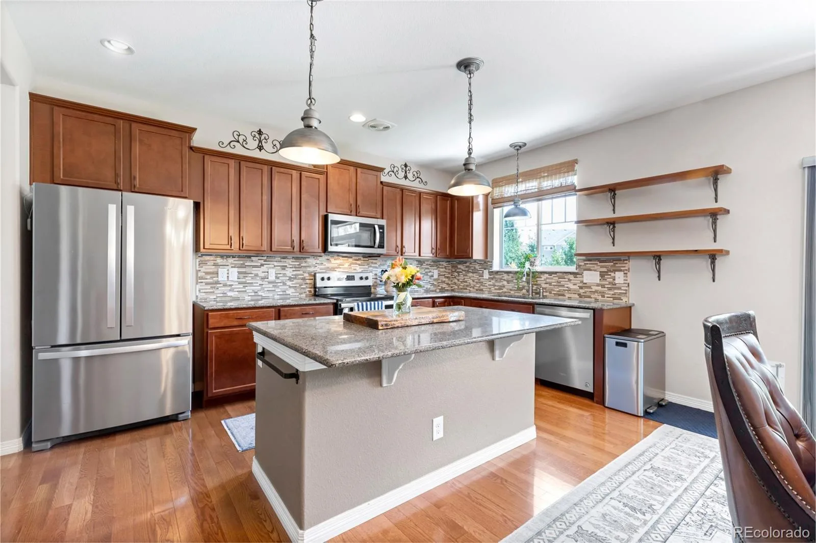 82 S Newbern Way Aurora CO 80018 | MLS #REC6464035 07242026182828 1600 23