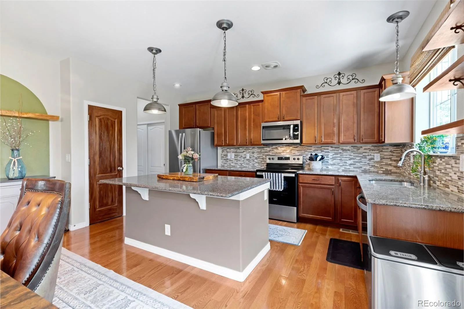 82 S Newbern Way Aurora CO 80018 | MLS #REC6464035 07242026182828 1600 24
