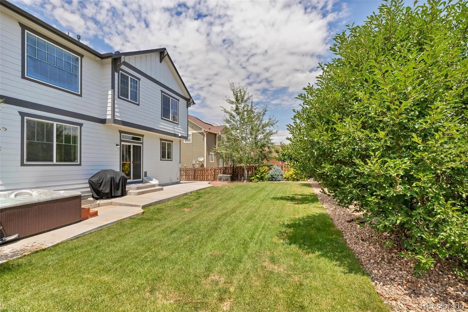 82 S Newbern Way Aurora CO 80018 | MLS #REC6464035 07242026182828 1600 33
