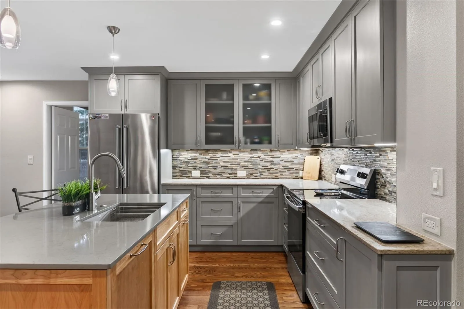 5927 E Jamison Lane Centennial CO 80112 | MLS #REC6470146 08032026155707 1600 2