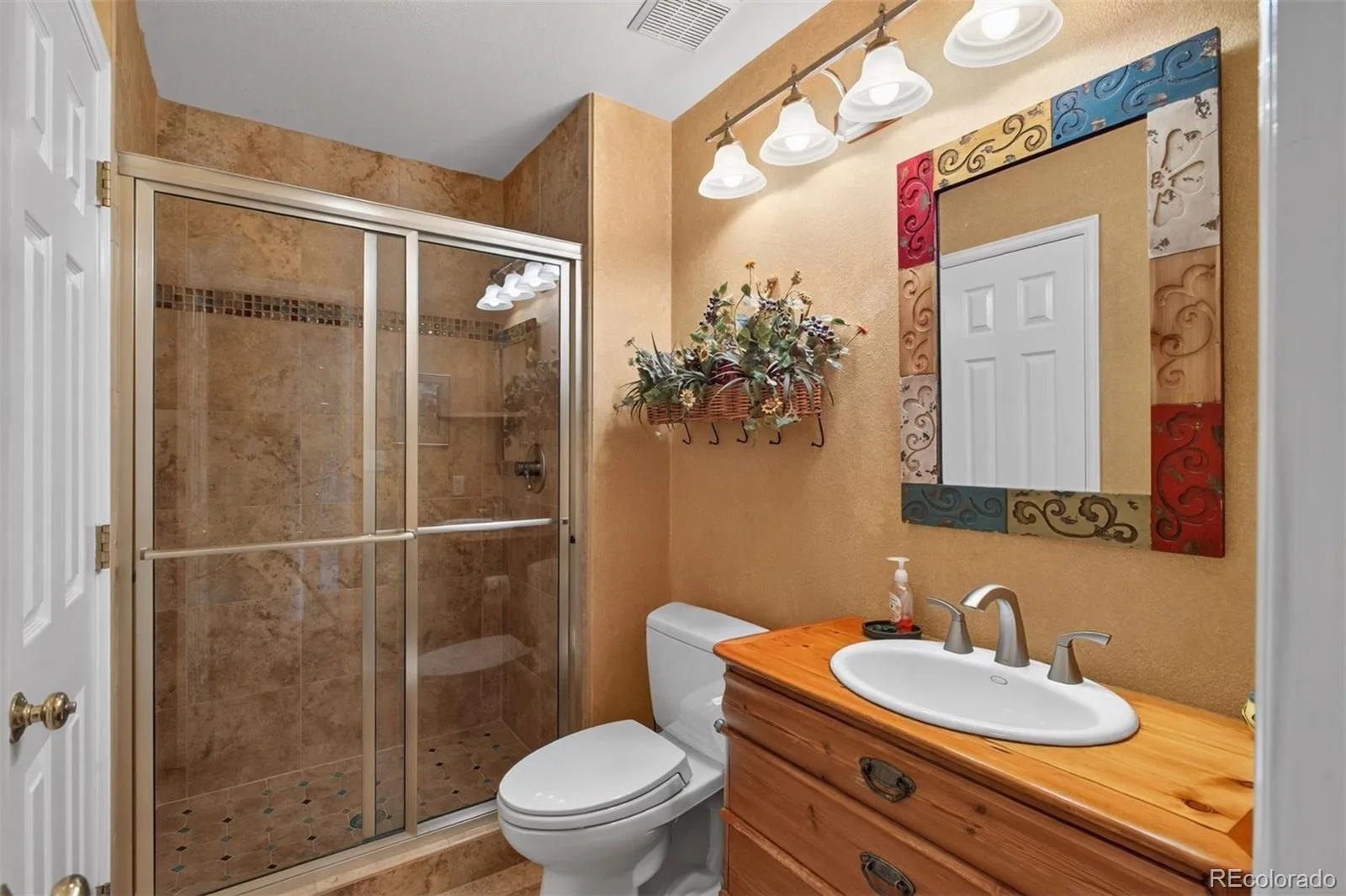 5927 E Jamison Lane Centennial CO 80112 | MLS #REC6470146 08032026155707 1600 25