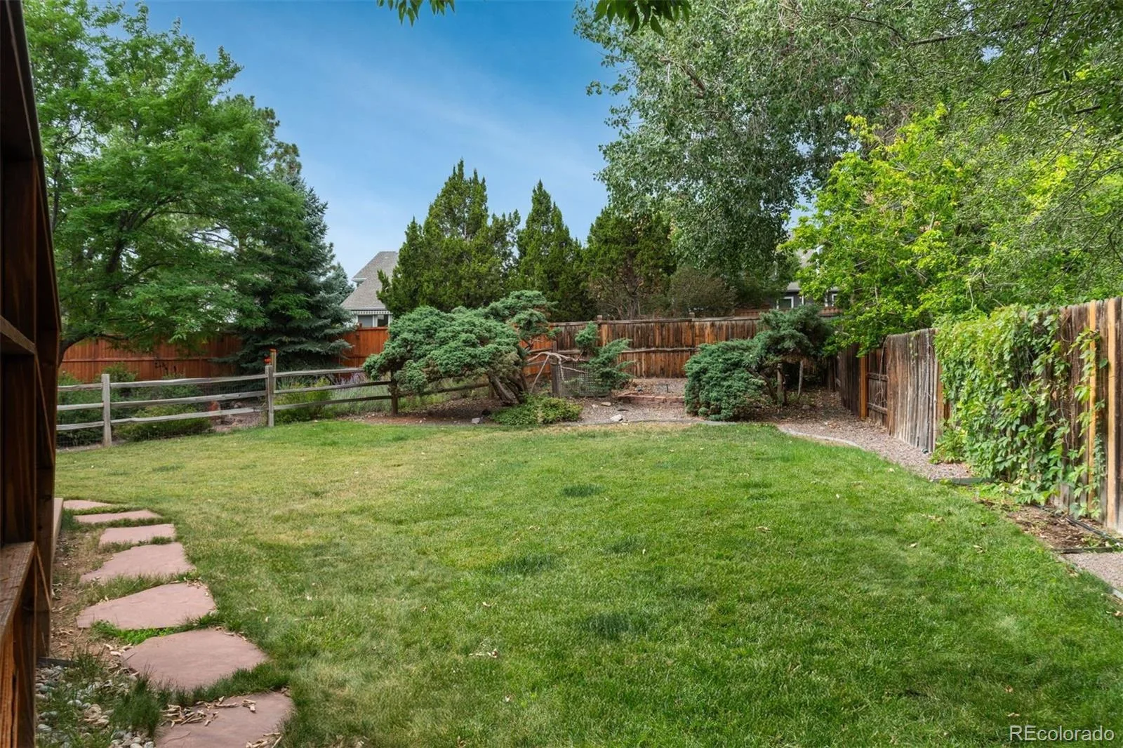 5927 E Jamison Lane Centennial CO 80112 | MLS #REC6470146 08032026155707 1600 38