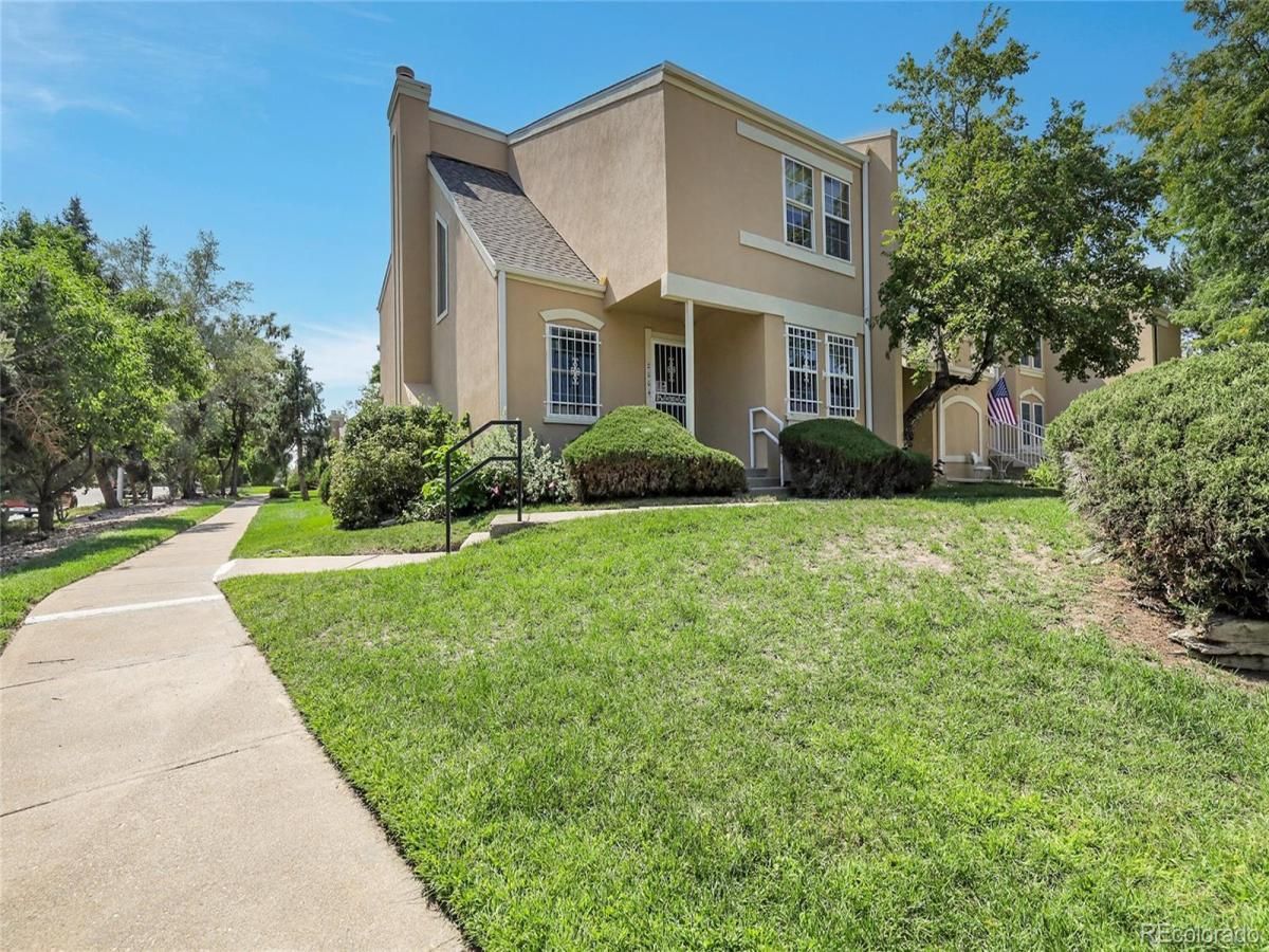 2864 S Vaughn Way Aurora CO 80014 | MLS #REC6470343 MLS #REC6470343 image #0