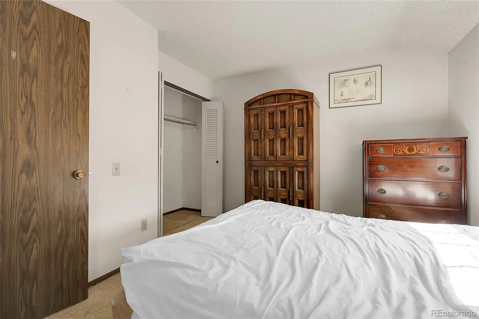 2864 S Vaughn Way Aurora CO 80014 | MLS #REC6470343 02032026192506 1600 17