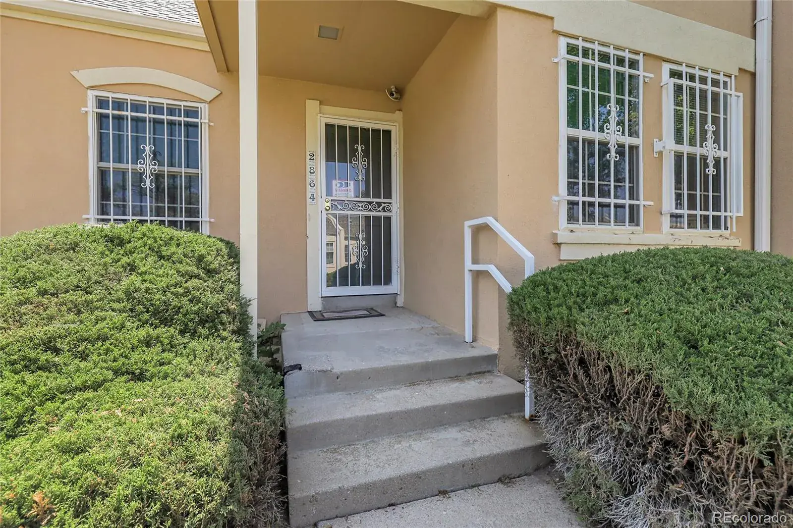 2864 S Vaughn Way Aurora CO 80014 | MLS #REC6470343 02032026192506 1600 2