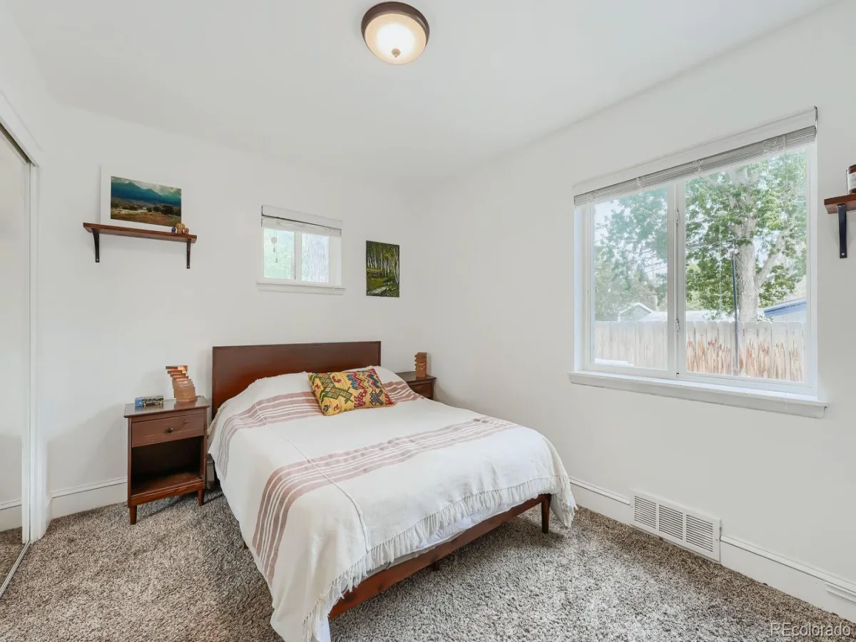 1265 S Grape Street Denver CO 80246 MLS #REC6471427 06032026222658 1200 17