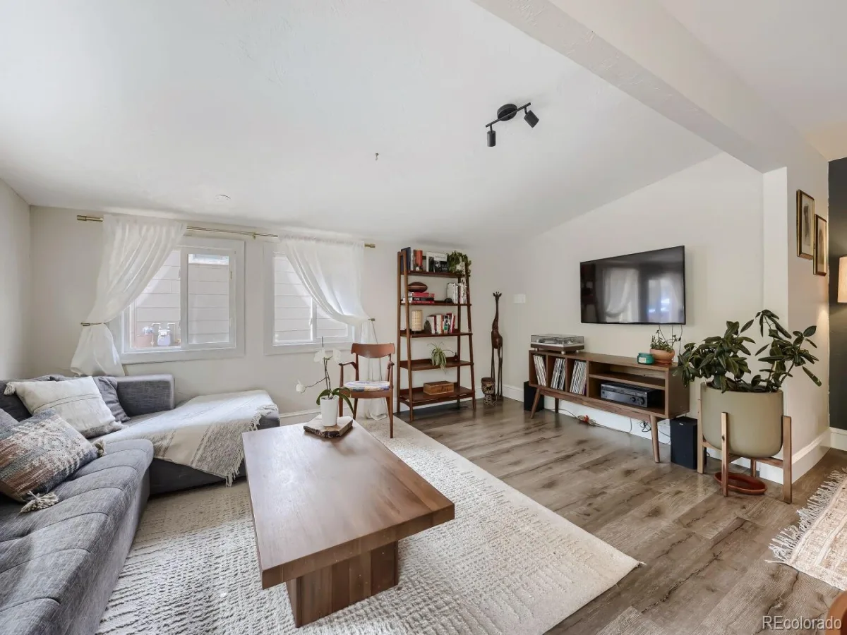 1265 S Grape Street Denver CO 80246 MLS #REC6471427 06032026222658 1200 8