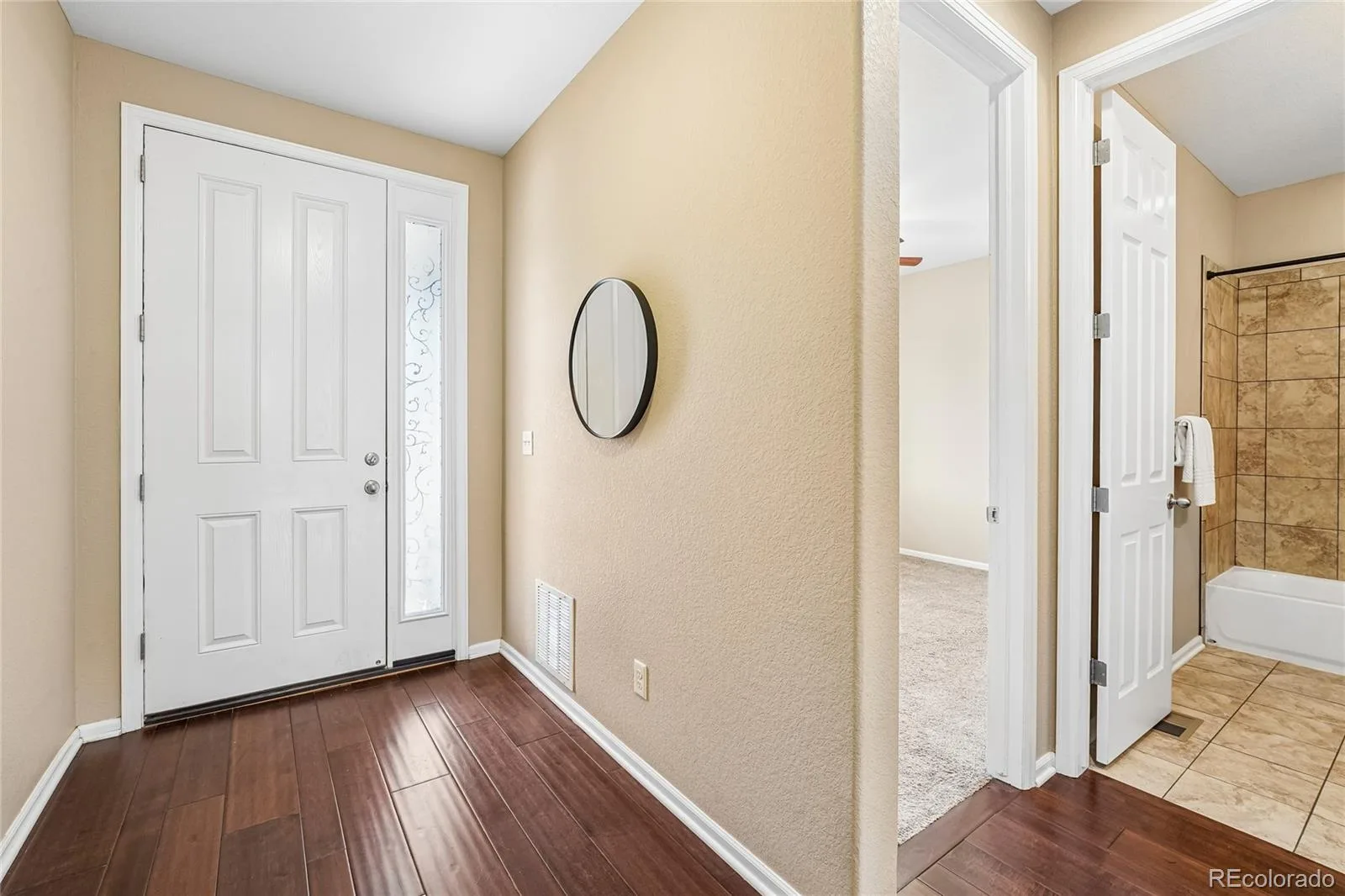 25147 E Ellsworth Place Aurora CO 80018 | MLS #REC6473195 08142026015357 1600 10