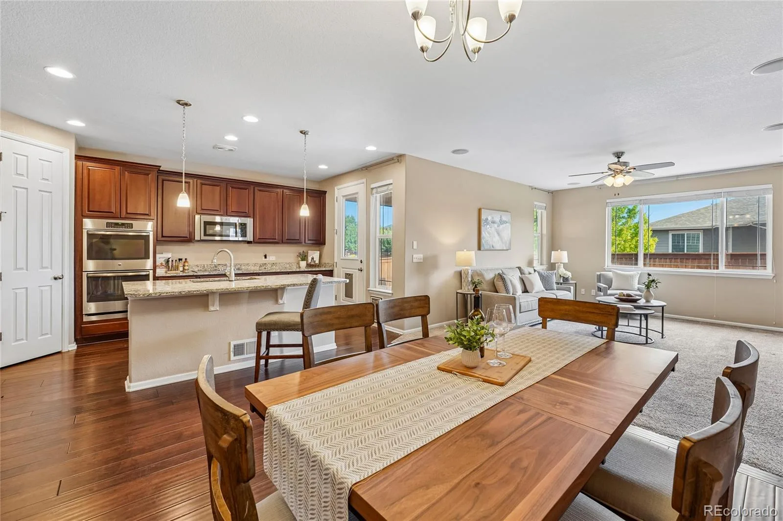 25147 E Ellsworth Place Aurora CO 80018 | MLS #REC6473195 08142026015357 1600 21
