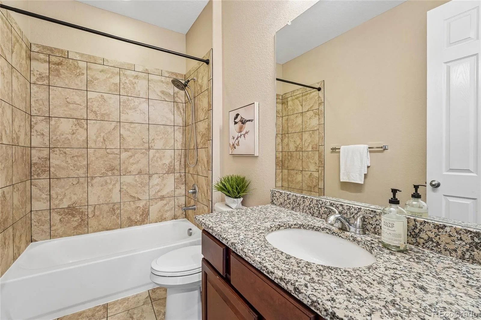 25147 E Ellsworth Place Aurora CO 80018 | MLS #REC6473195 08142026015357 1600 29