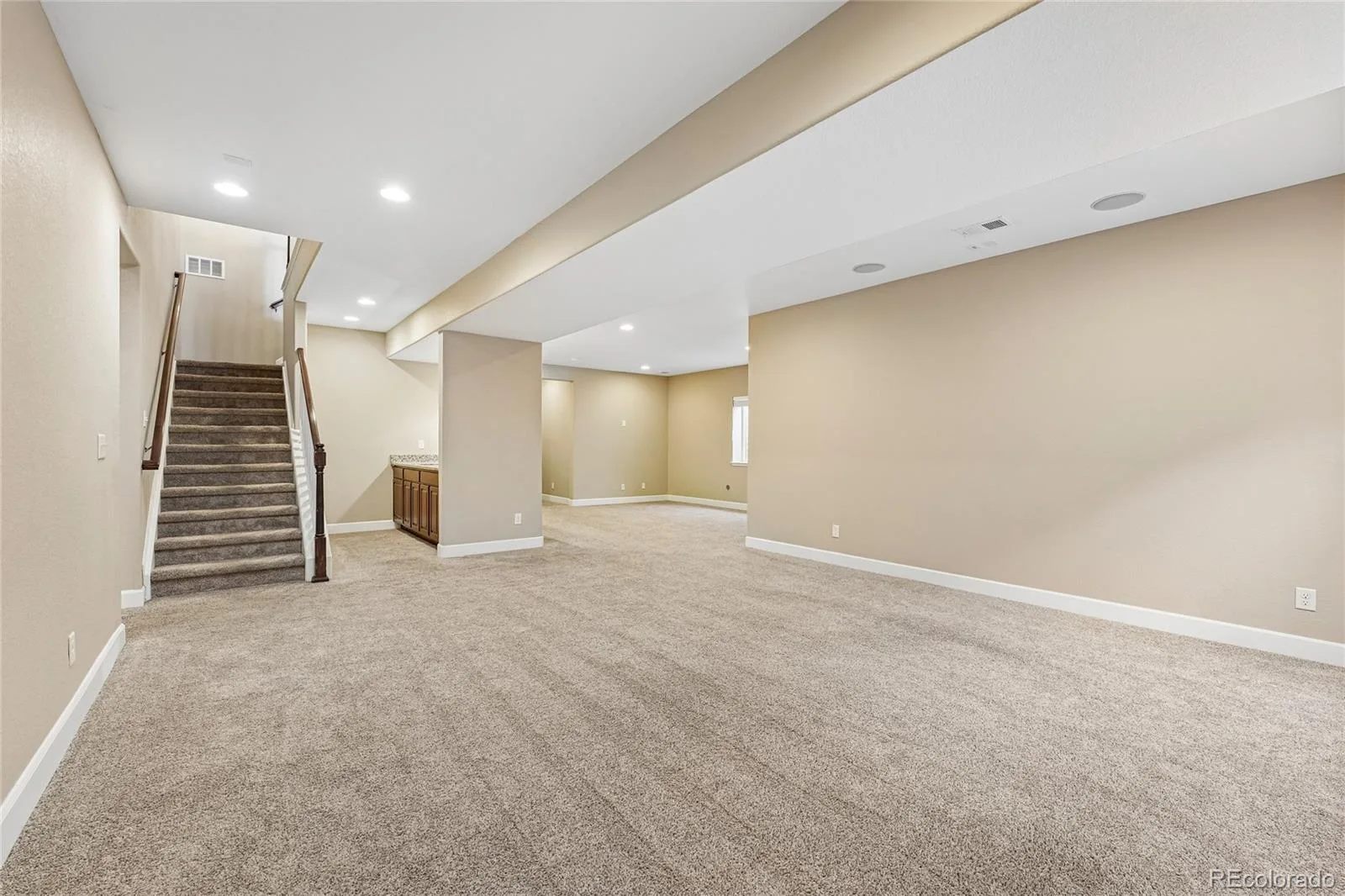 25147 E Ellsworth Place Aurora CO 80018 | MLS #REC6473195 08142026015357 1600 33