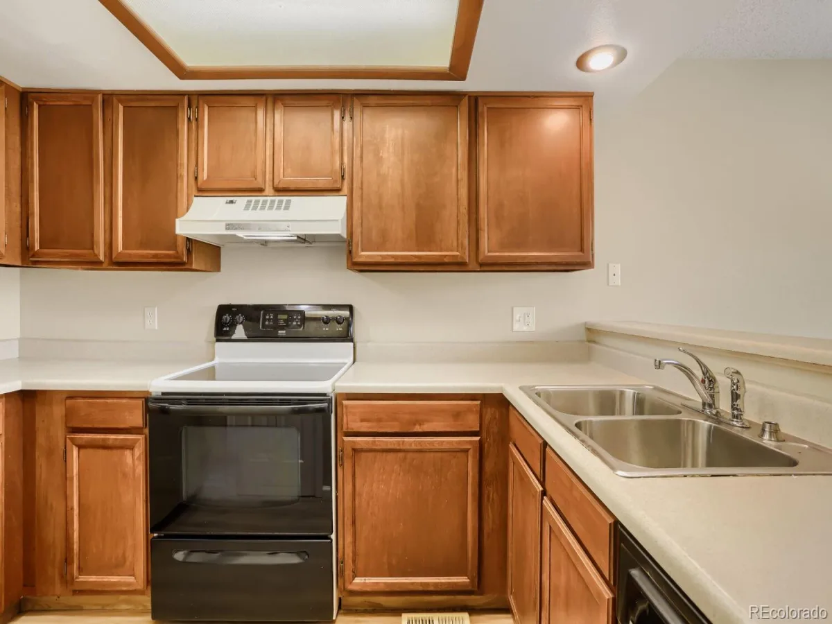 6889 Xavier Circle #3 Westminster CO 80030 | MLS #REC6475740 07232026224514 1200 8
