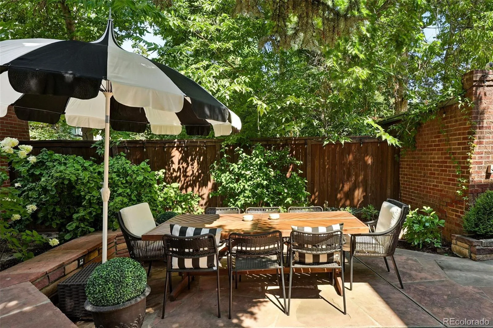 5525 E 17th Avenue Parkway Denver CO 80220 | MLS #REC6475794 08192026145607 1600 37