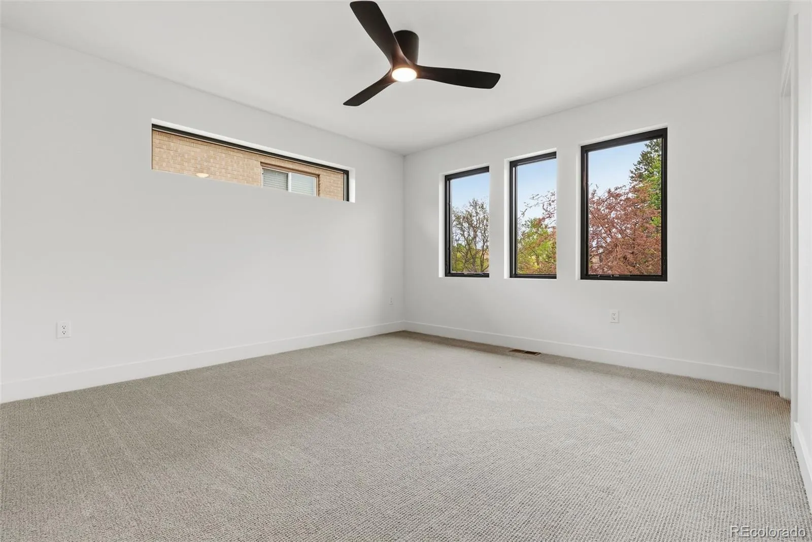 3207 S Sherman Street Englewood CO 80113 MLS #REC6476666 05022026060249 1600 17