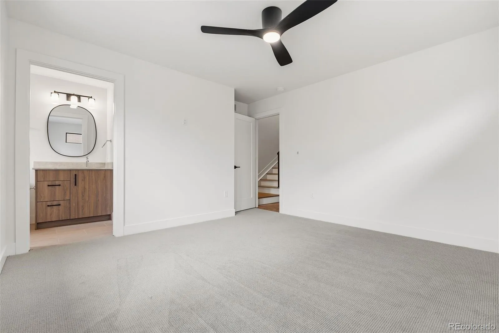 3207 S Sherman Street Englewood CO 80113 MLS #REC6476666 05022026060249 1600 19