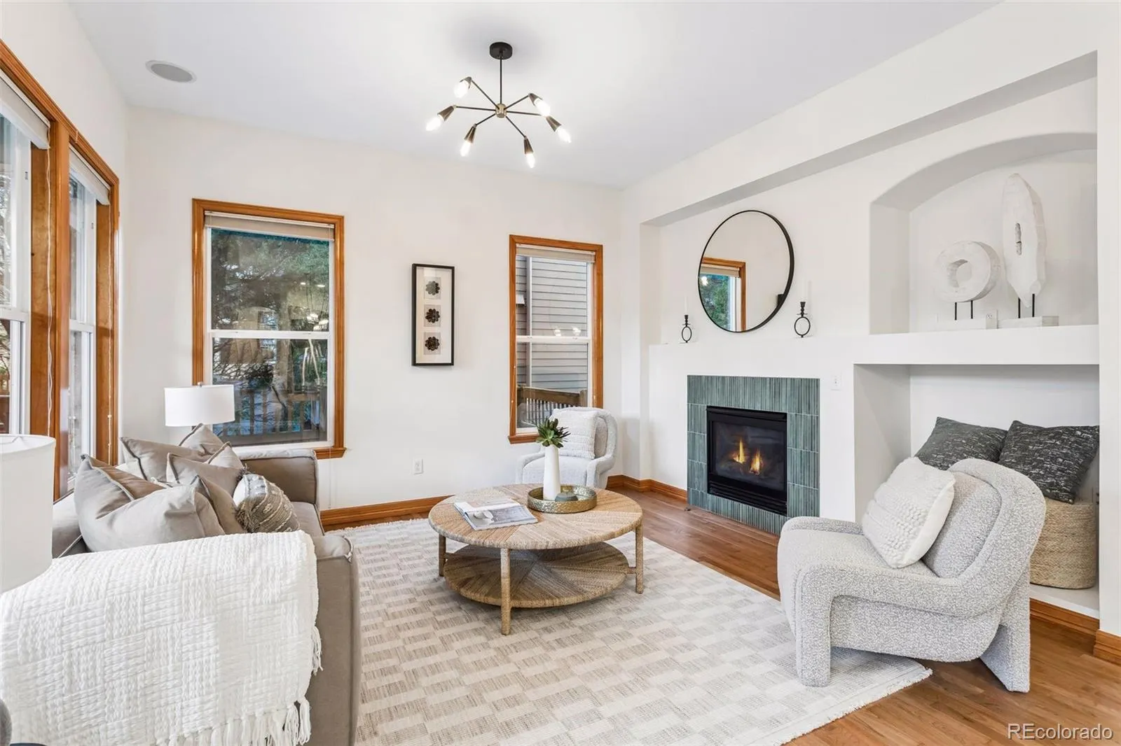 04222026230425 1600 10