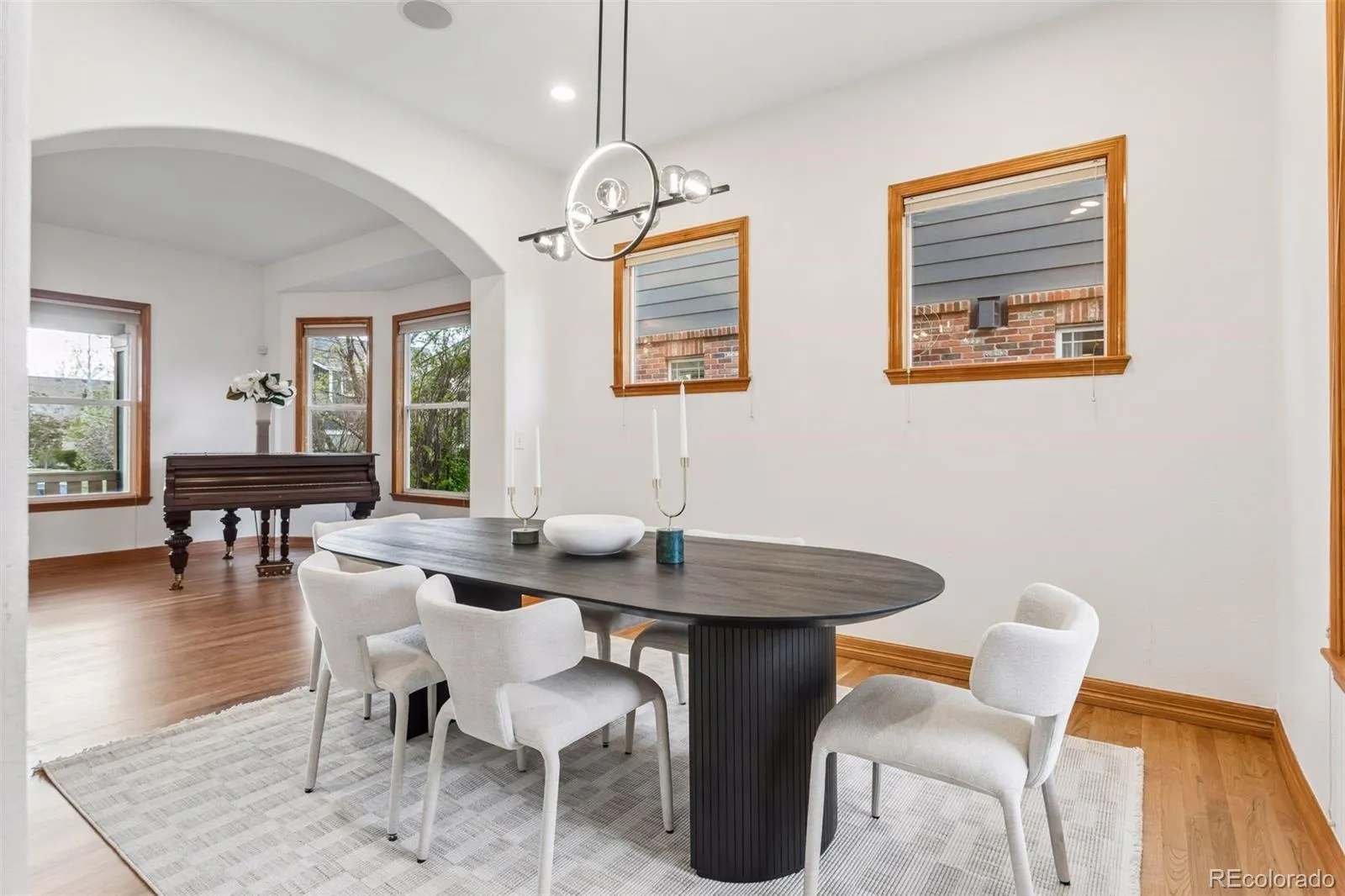 04222026230425 1600 13