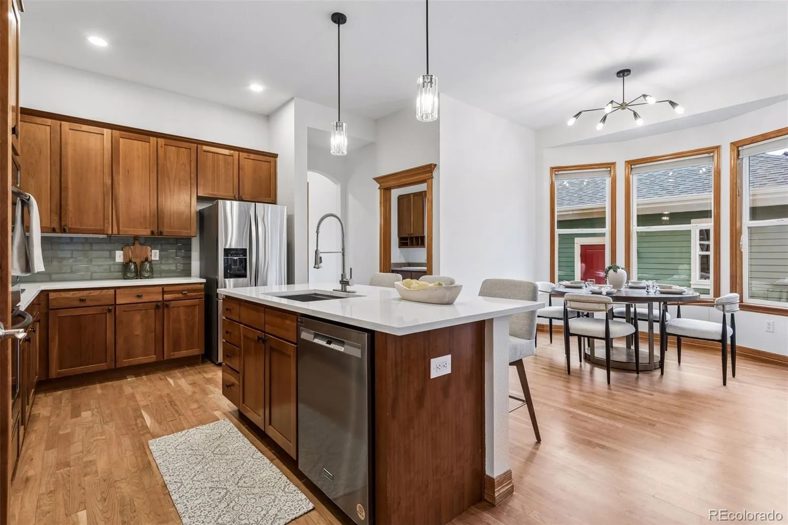 04222026230425 1600 2