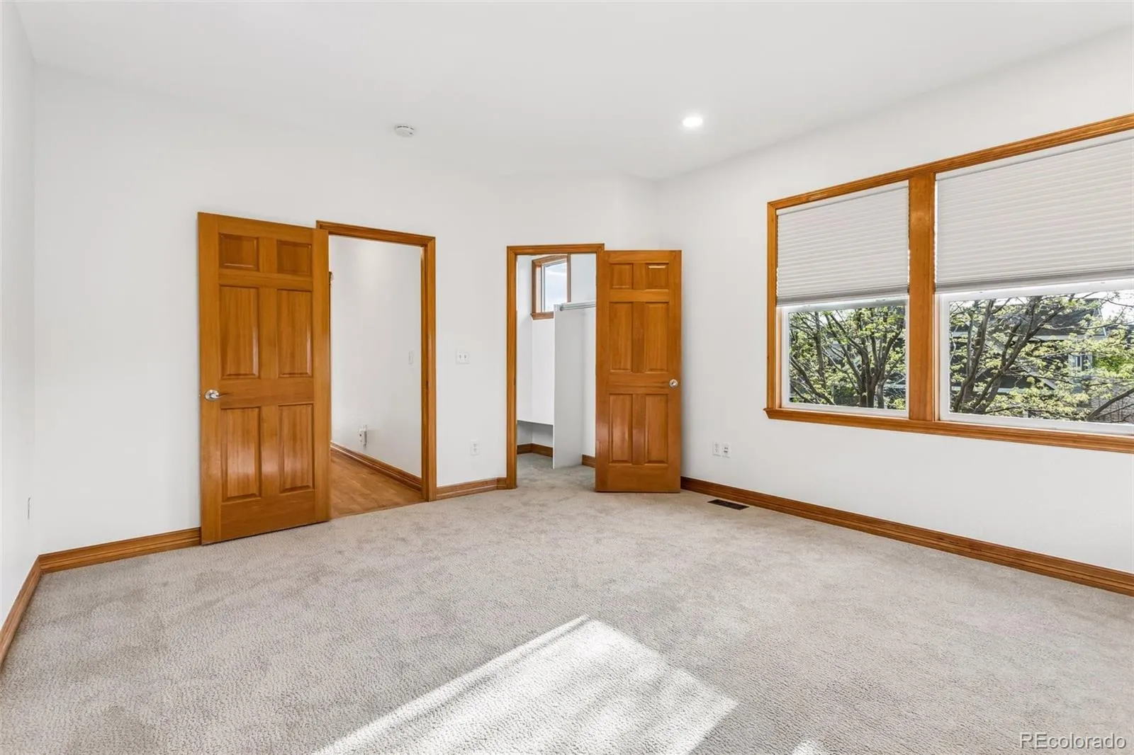 04222026230425 1600 31