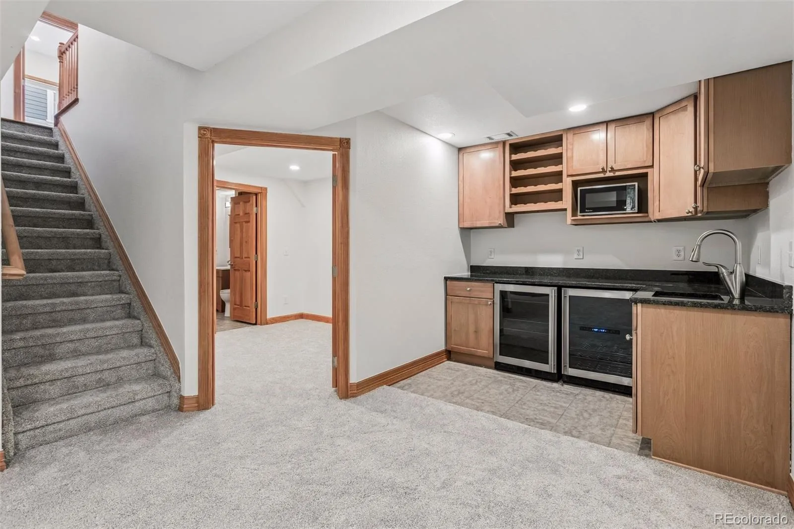 04222026230425 1600 33